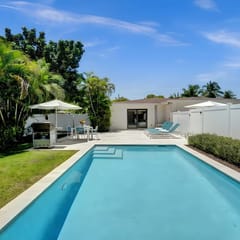 Romantic Retreat w/ Private Pool. Near Las Olas