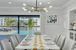 Waterfront Escape w Pool, Dockside Lounge & Games