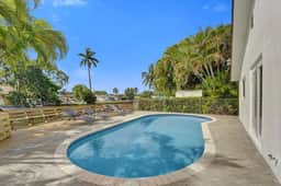 3BR Waterfront w/ Pool, Dock + Game Room