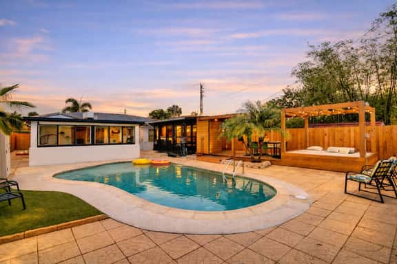 Private Paradise | Pool/BBQ/Gazebo | New Renovated - Image 1