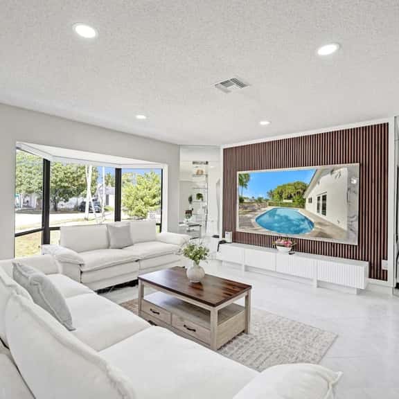 3BR Waterfront w/ Pool, Dock + Game Room - Image 1