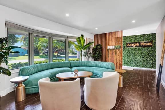 Monthly - Jungle Haus - Family Beach Home