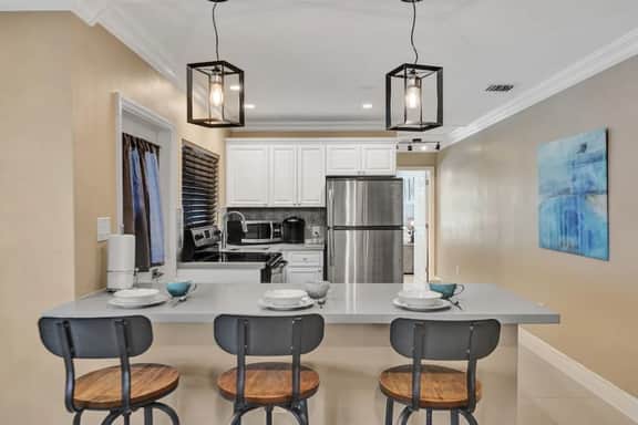 Monthly - 1212 Duplex Tranquil Getaway