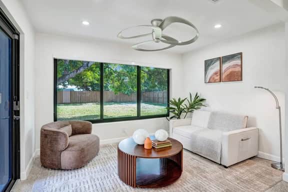 Monthly - 1228 Stylish 2BR
